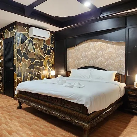Arya Suites Patong Beach